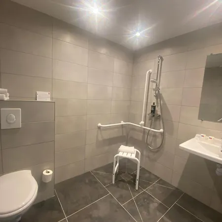 מלון Ibis Budget Centre Millenaire - 2*