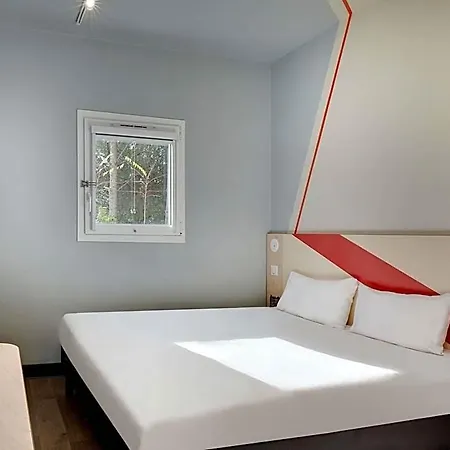 Ibis Budget Centre Millenaire - Hotel